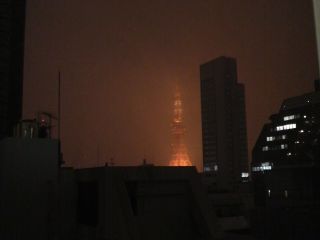 かすんだ東京タワー かすんだ東京タワー
