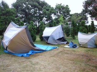 テントの裏も乾かしてから。。。 テントの裏も乾かしてから。。。