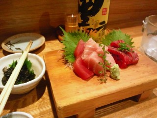 マグロ(゜д゜)ウマー マグロ(゜д゜)ウマー