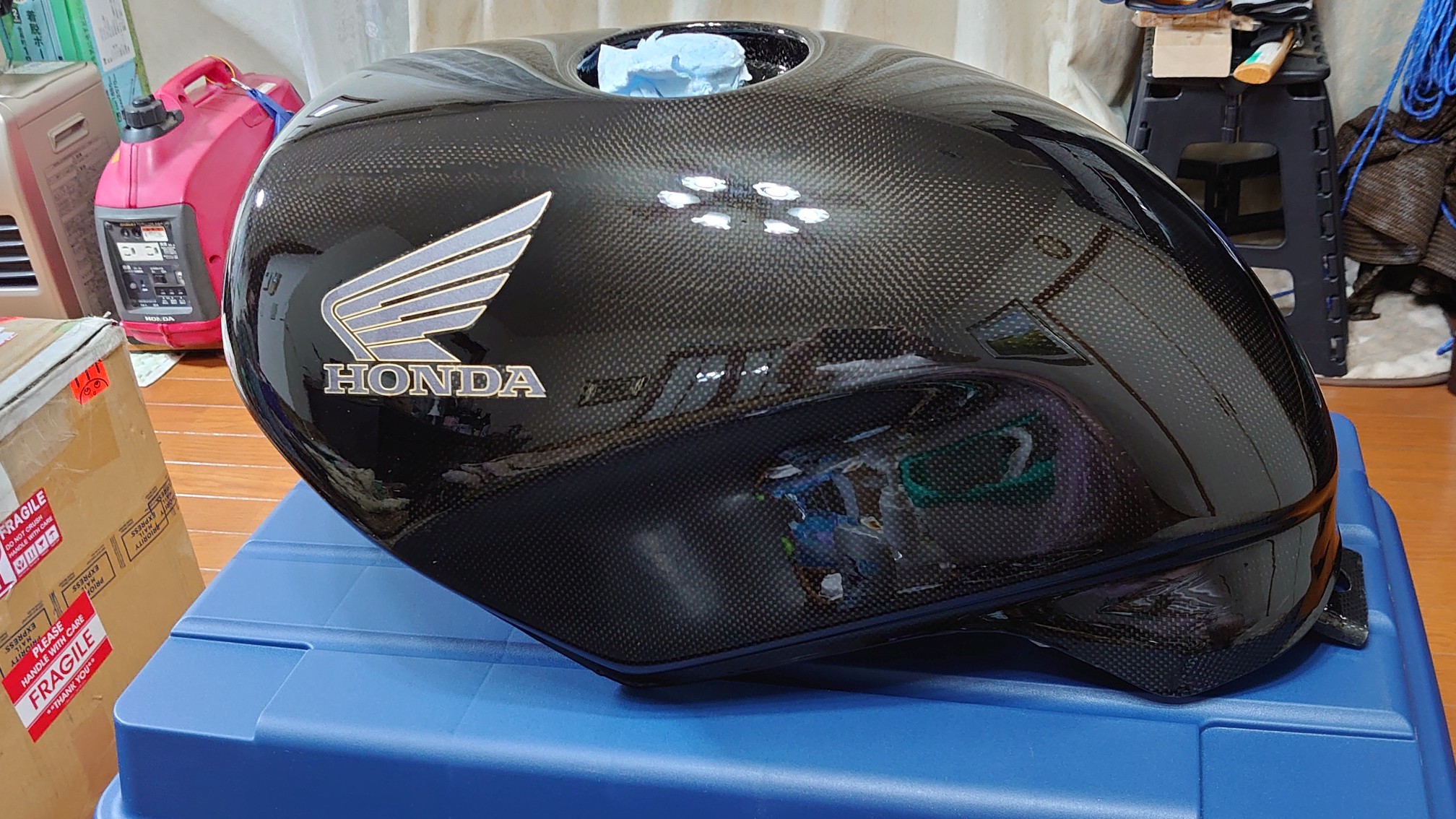 テッカテカ! テッカテカ!