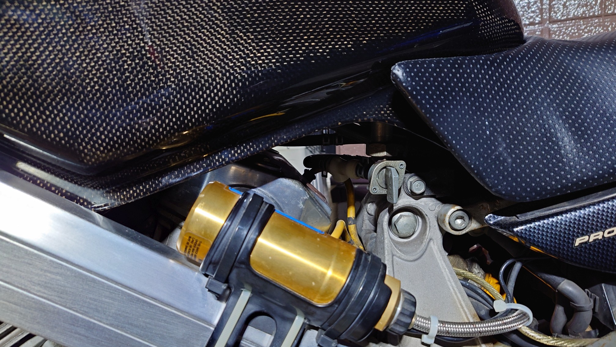 ガソリンコック? ガソリンコック?